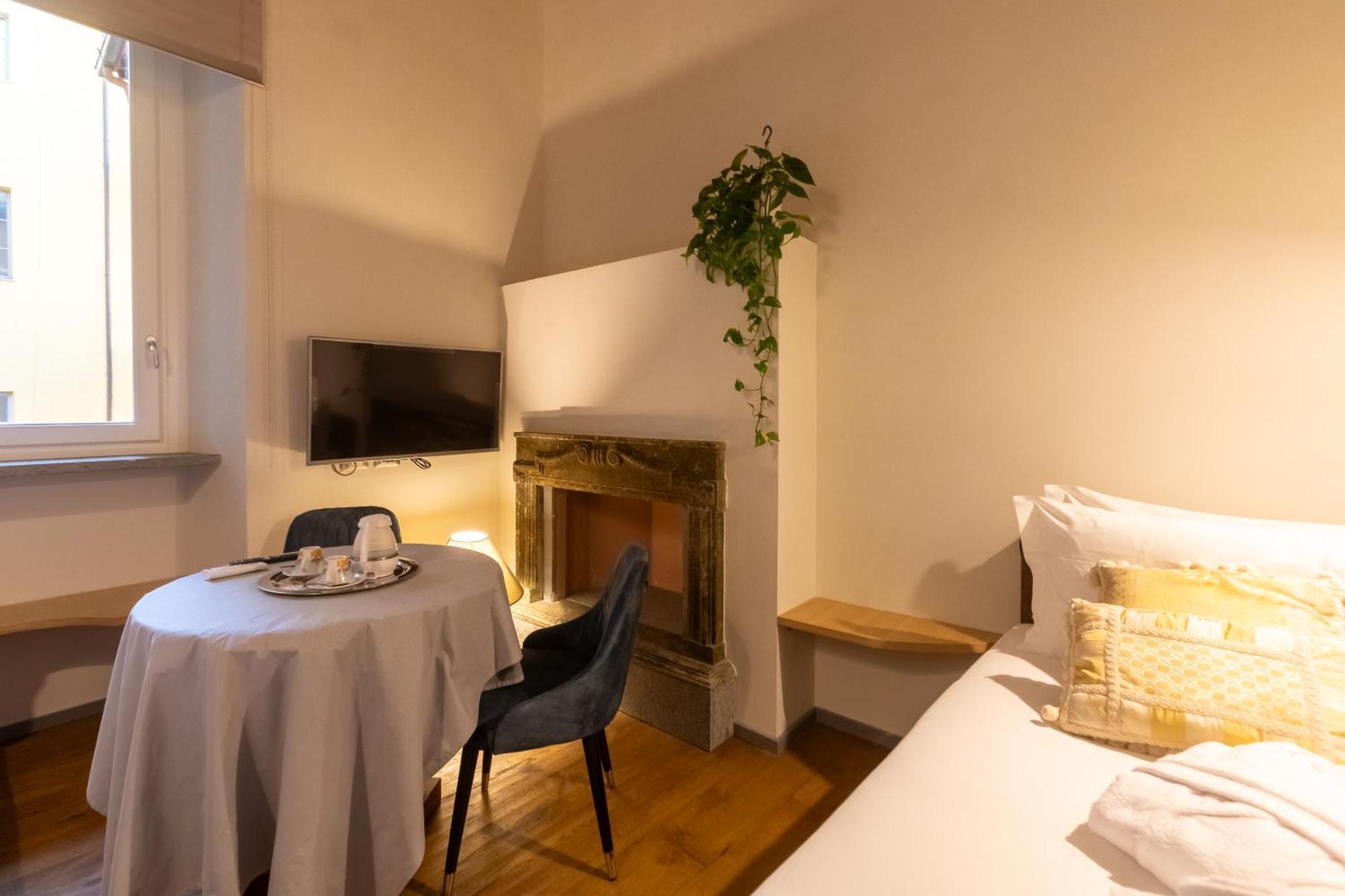 Fontana Di Trevi Roma Luxury Suite מראה חיצוני תמונה
