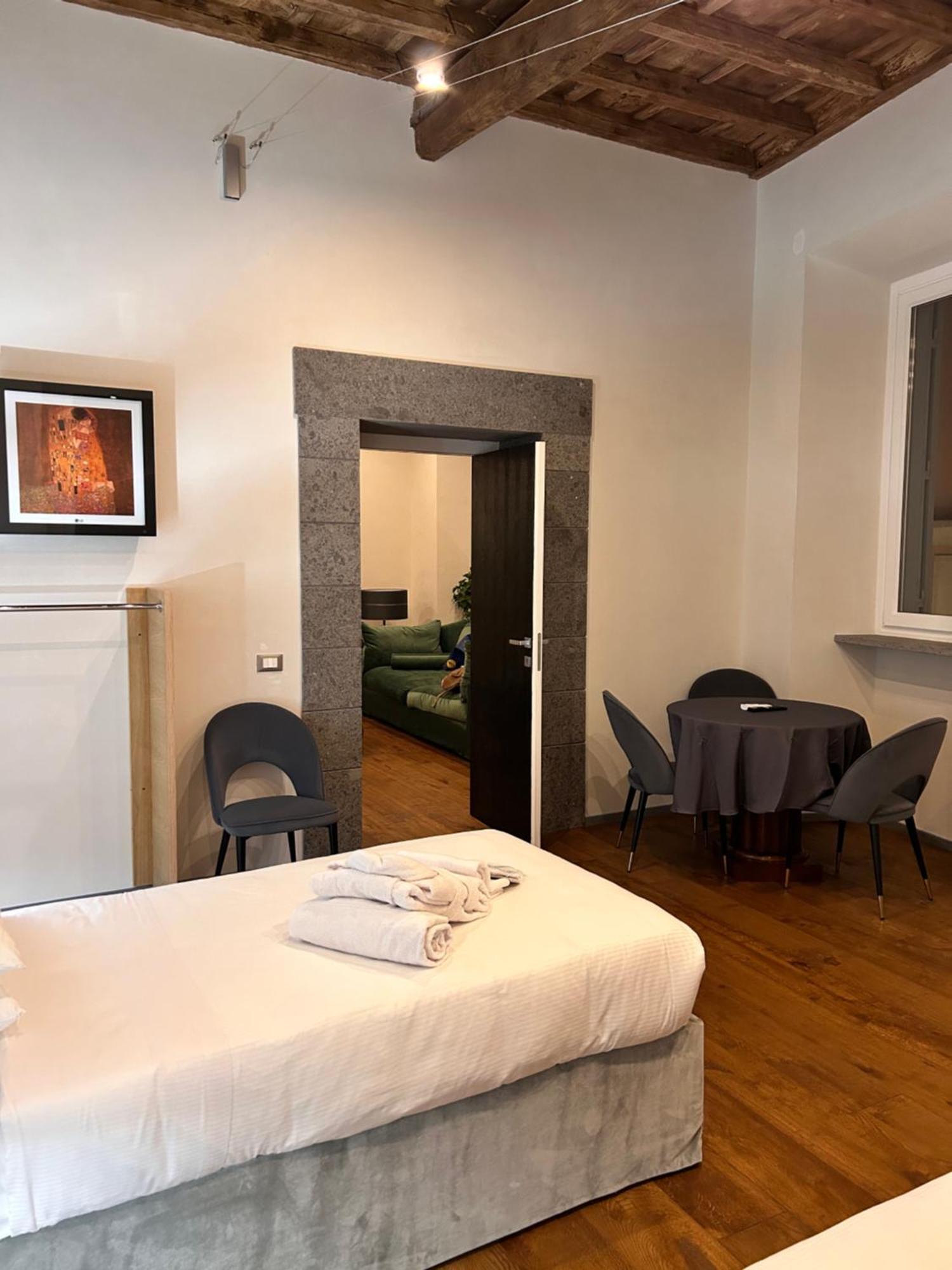 Fontana Di Trevi Roma Luxury Suite מראה חיצוני תמונה