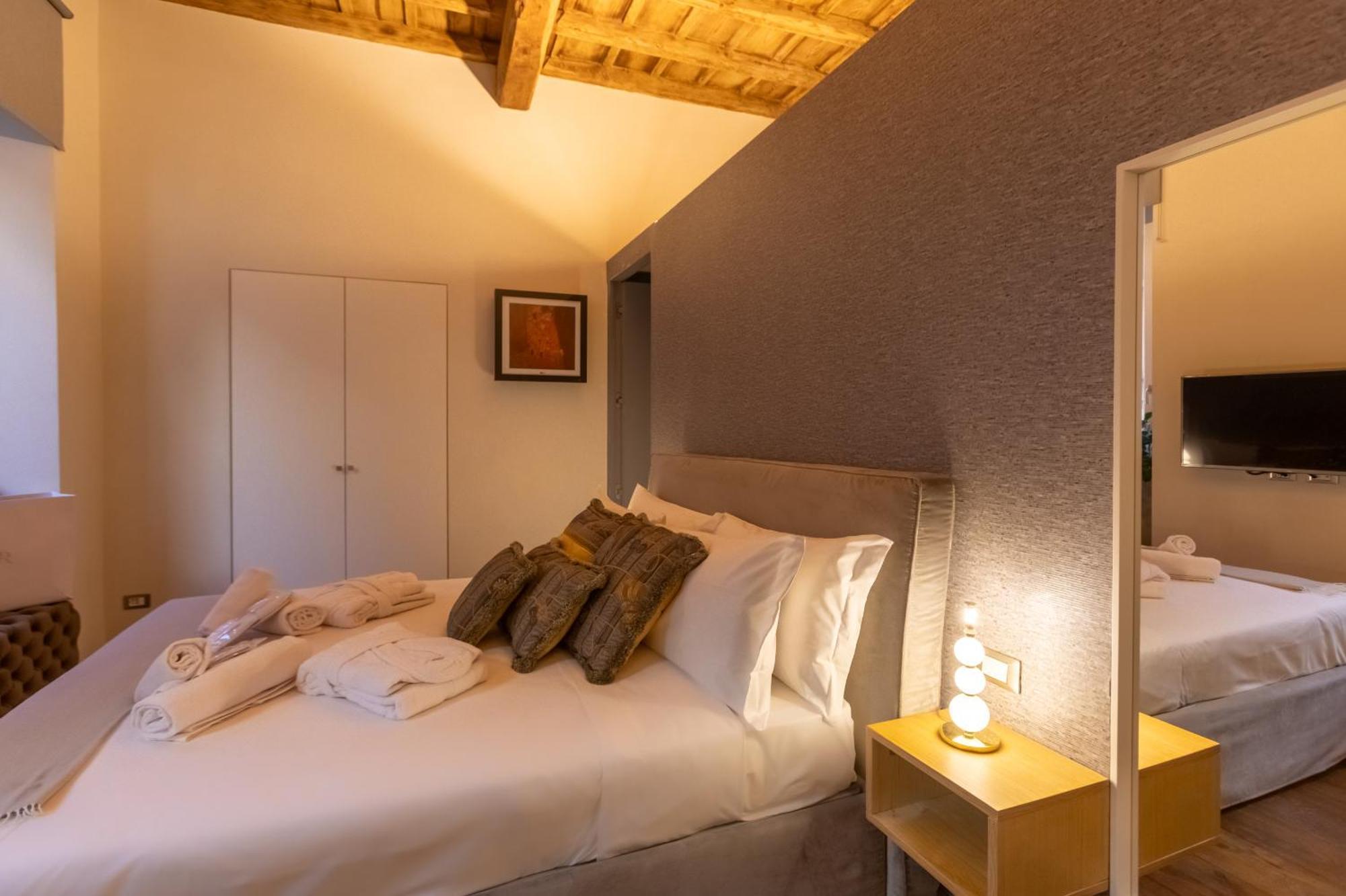 Fontana Di Trevi Roma Luxury Suite מראה חיצוני תמונה