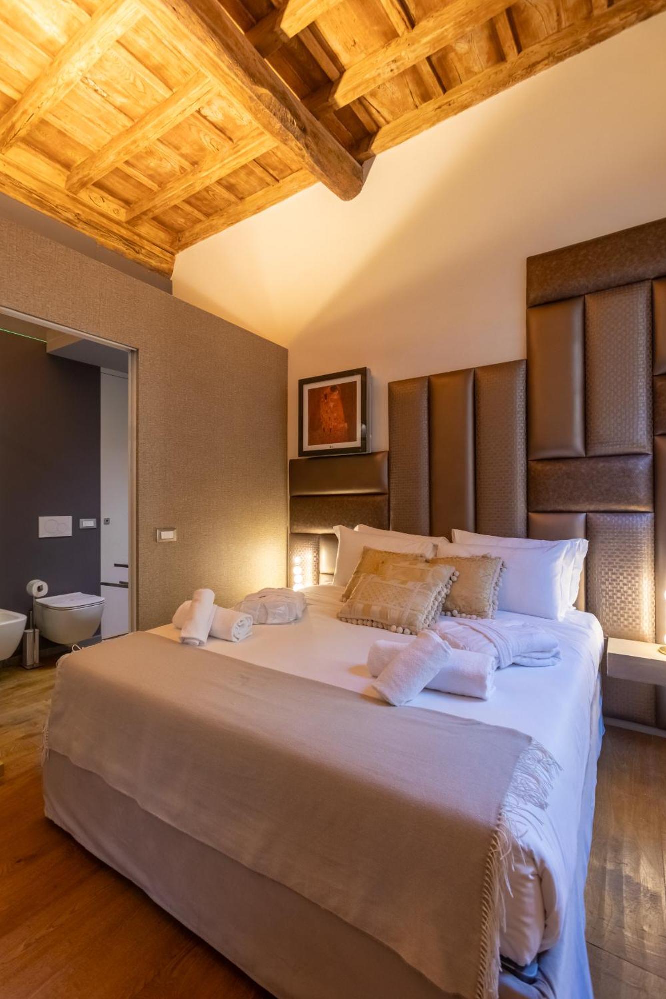 Fontana Di Trevi Roma Luxury Suite מראה חיצוני תמונה