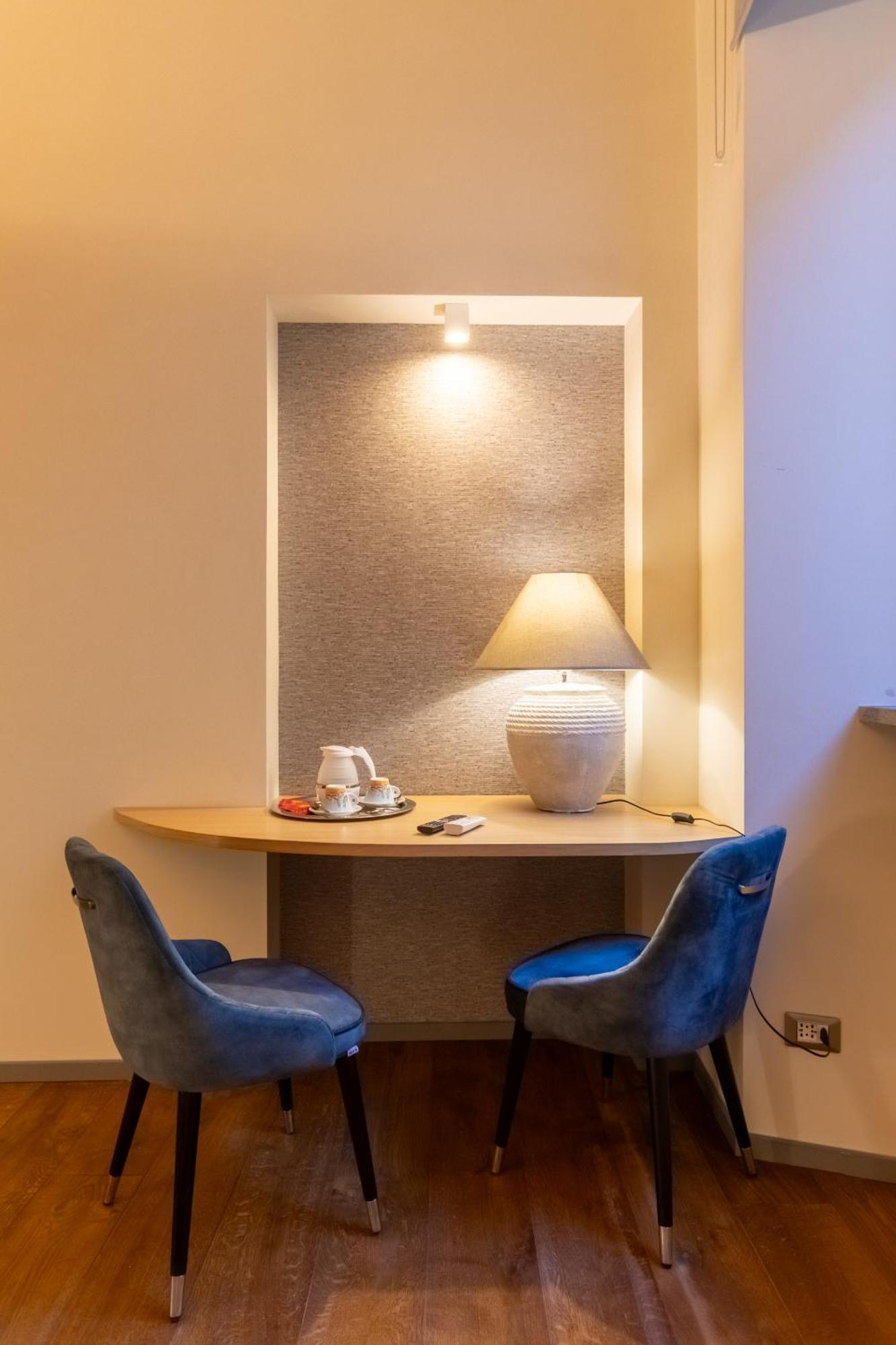 Fontana Di Trevi Roma Luxury Suite מראה חיצוני תמונה