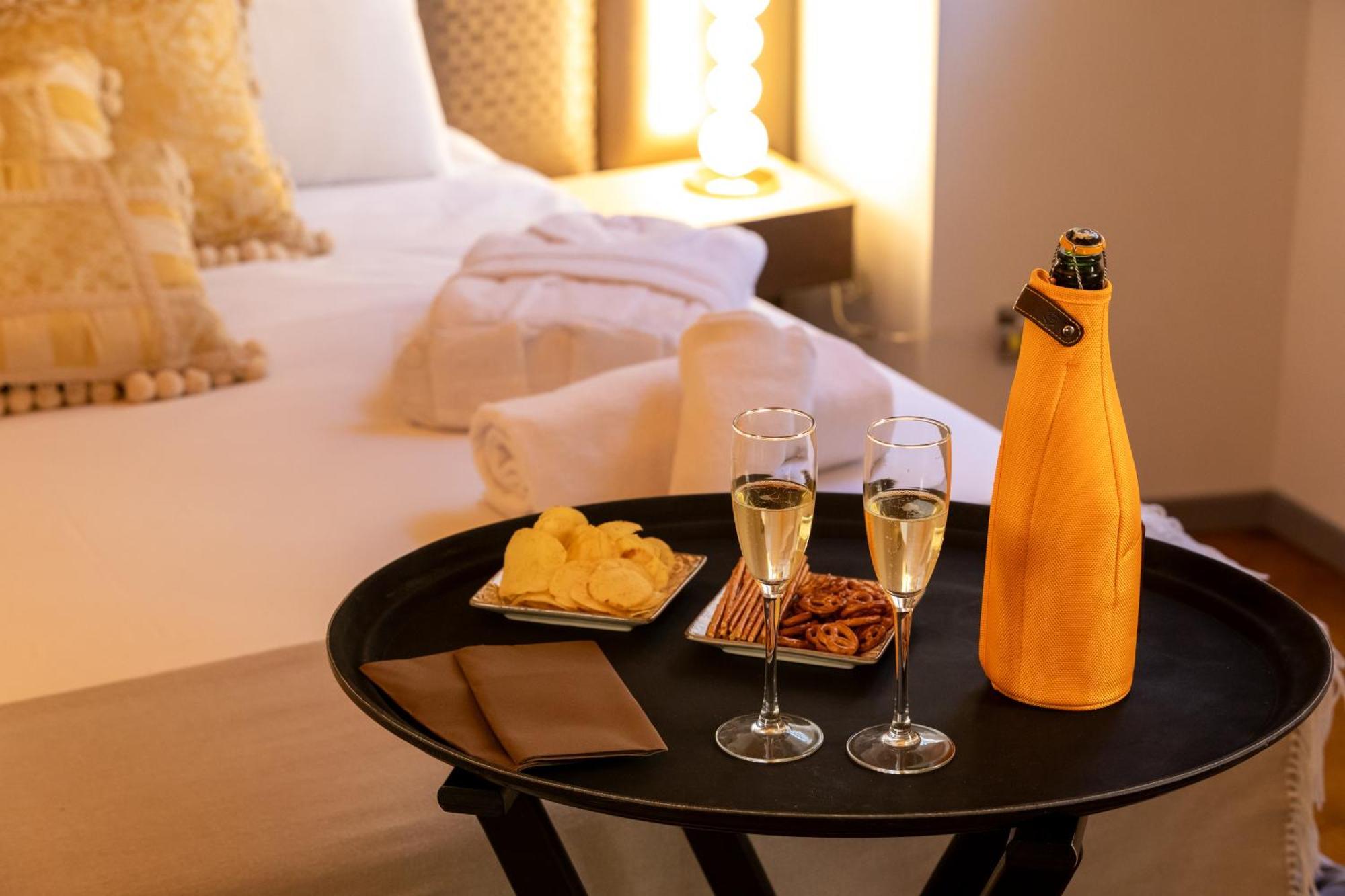Fontana Di Trevi Roma Luxury Suite מראה חיצוני תמונה